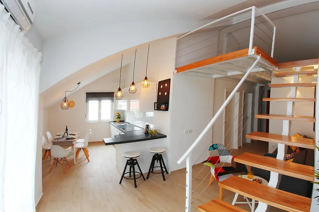 Apartment Nikolina Split 0*,  Croatia