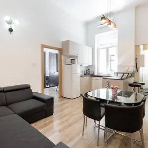 D78 Dohany , Budapest Hungary